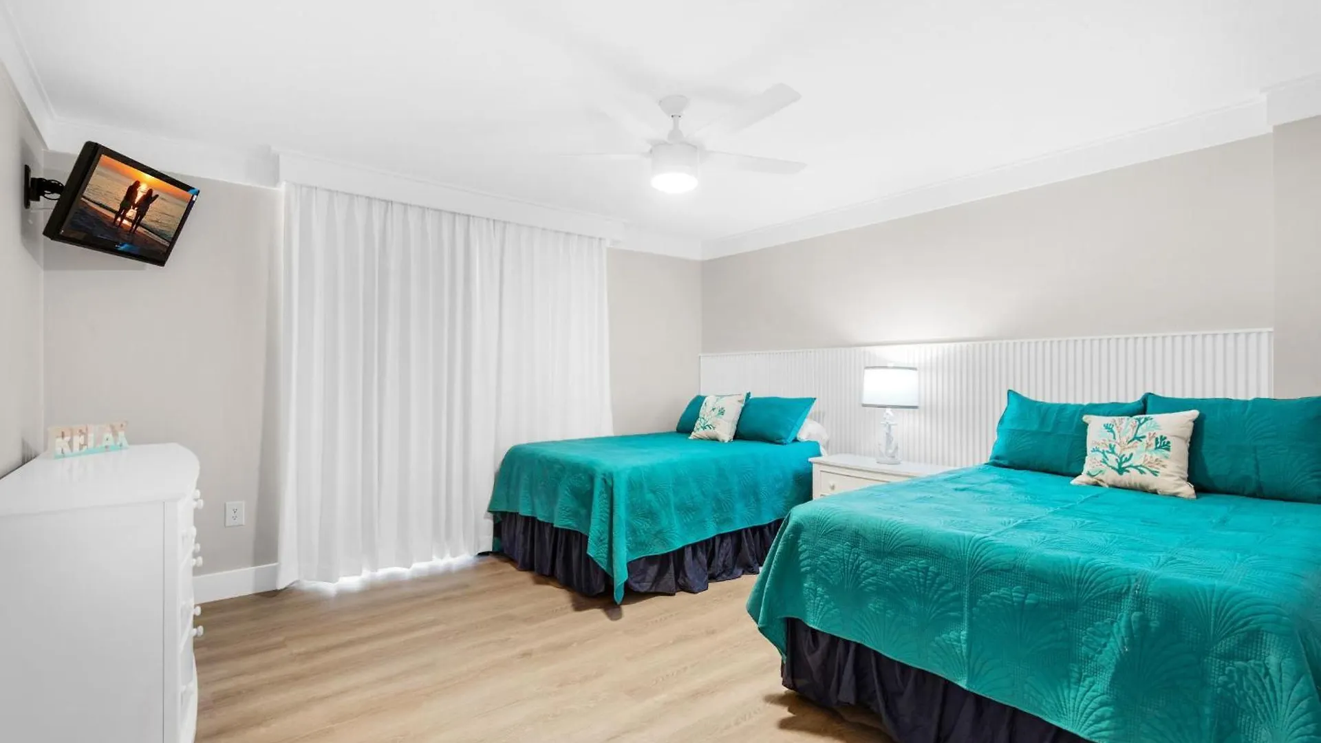 Shoreline Towers 2086 Destin Holiday home